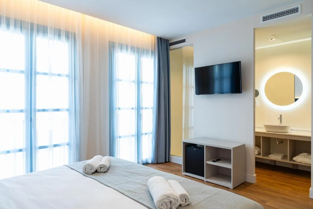 ***  Hotel Boutique La Brisa Del Mar Estepona İspanya