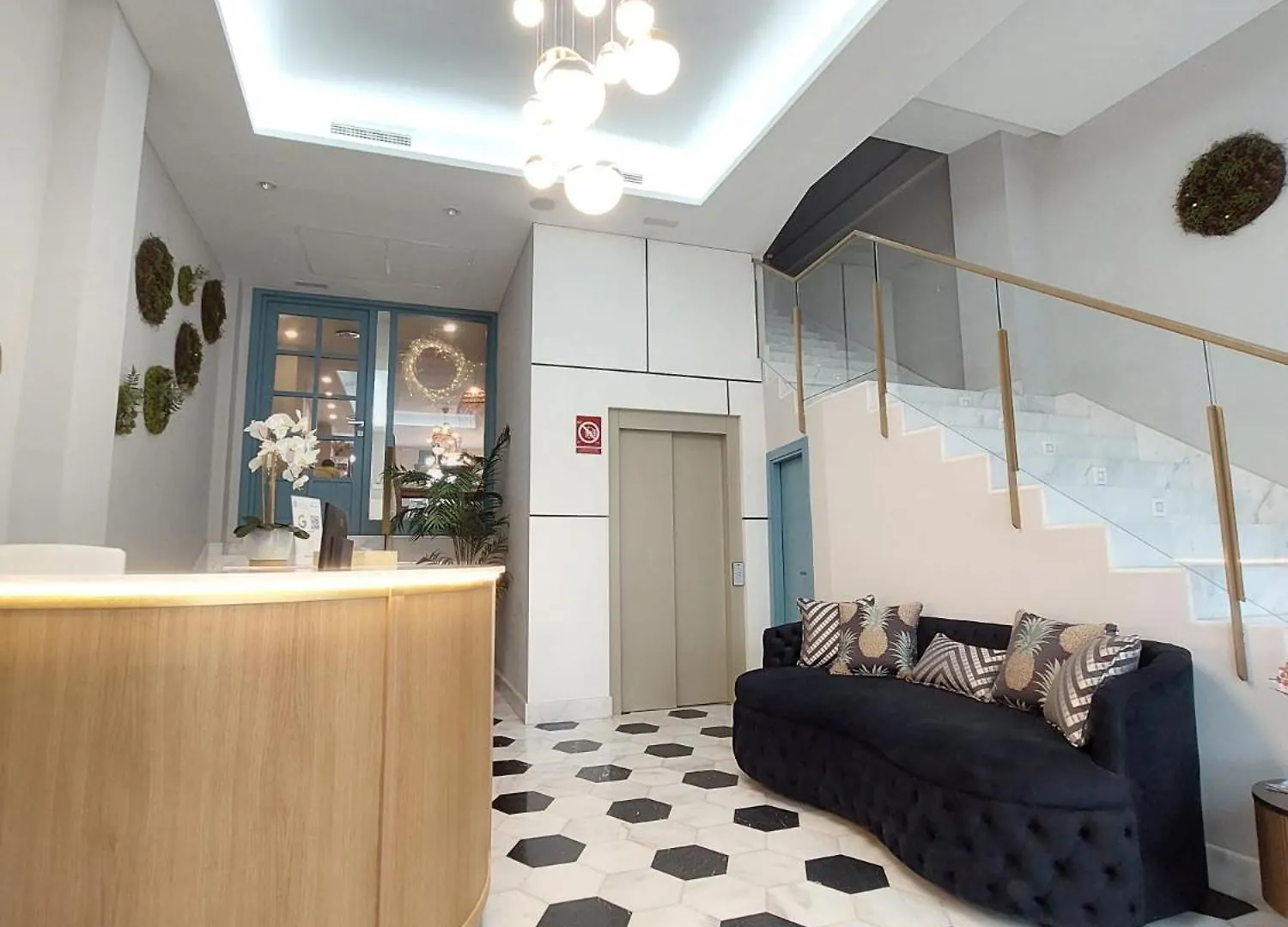 Hotel Boutique La Brisa Del Mar Estepona 3*,  Spain